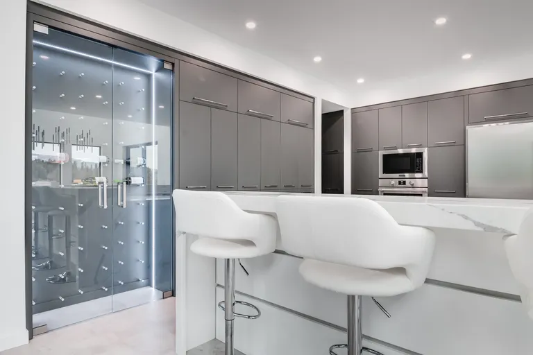 kelowna-custom-bar-cabinets-2/wetbar 02