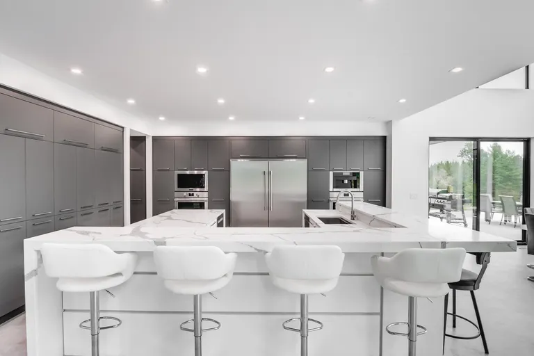 kelowna-custom-kitchen-cabinets-2/kitchen 02